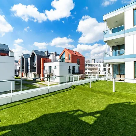 White Deluxe With Terrace By Oneapartments Gdansk Exterior photo