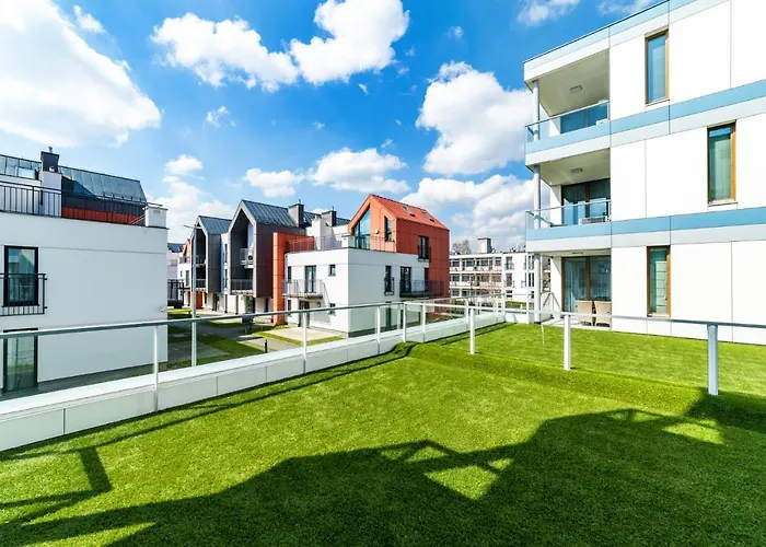 White Deluxe With Terrace By Oneapartments