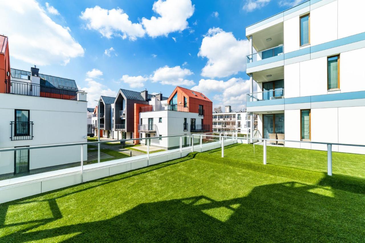 White Deluxe With Terrace By Oneapartments Gdansk
